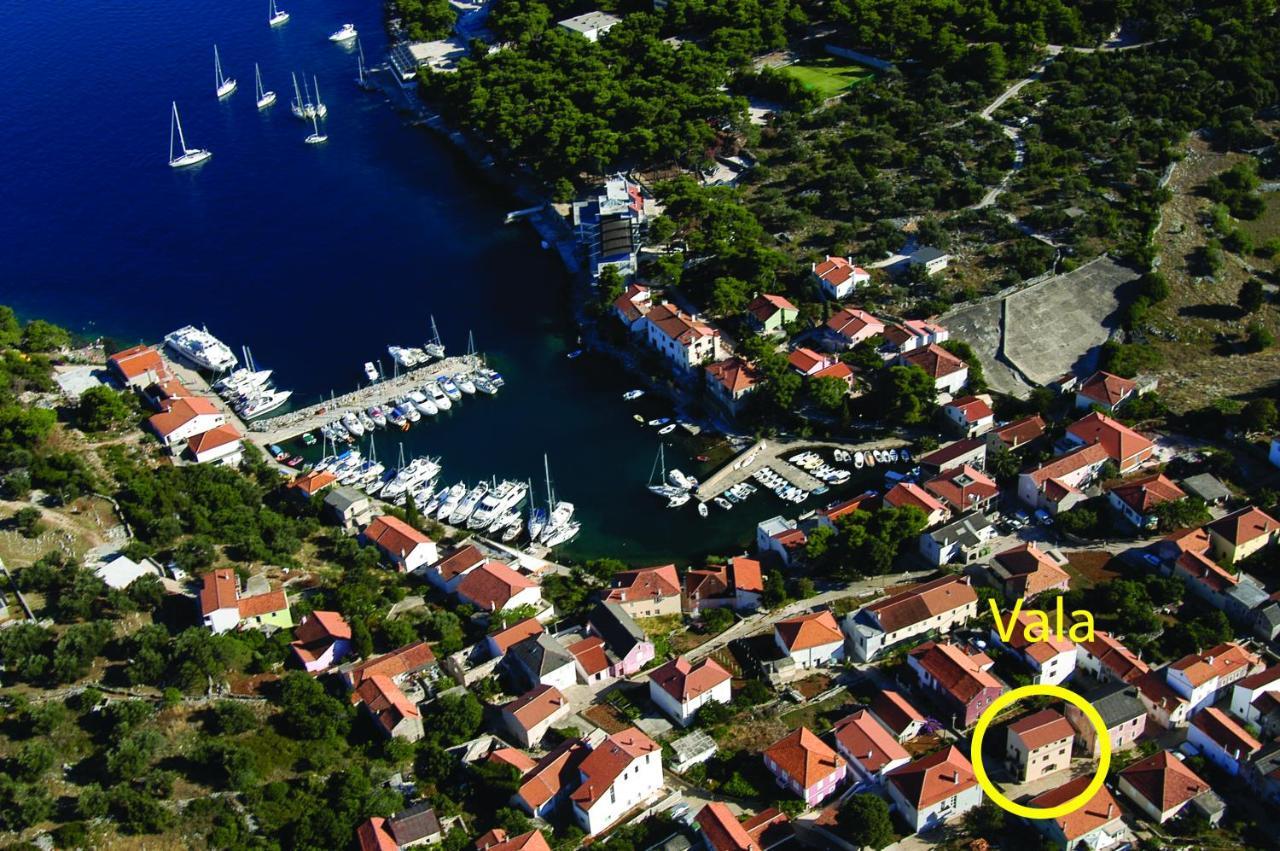 Vala Daire Božava Dış mekan fotoğraf
