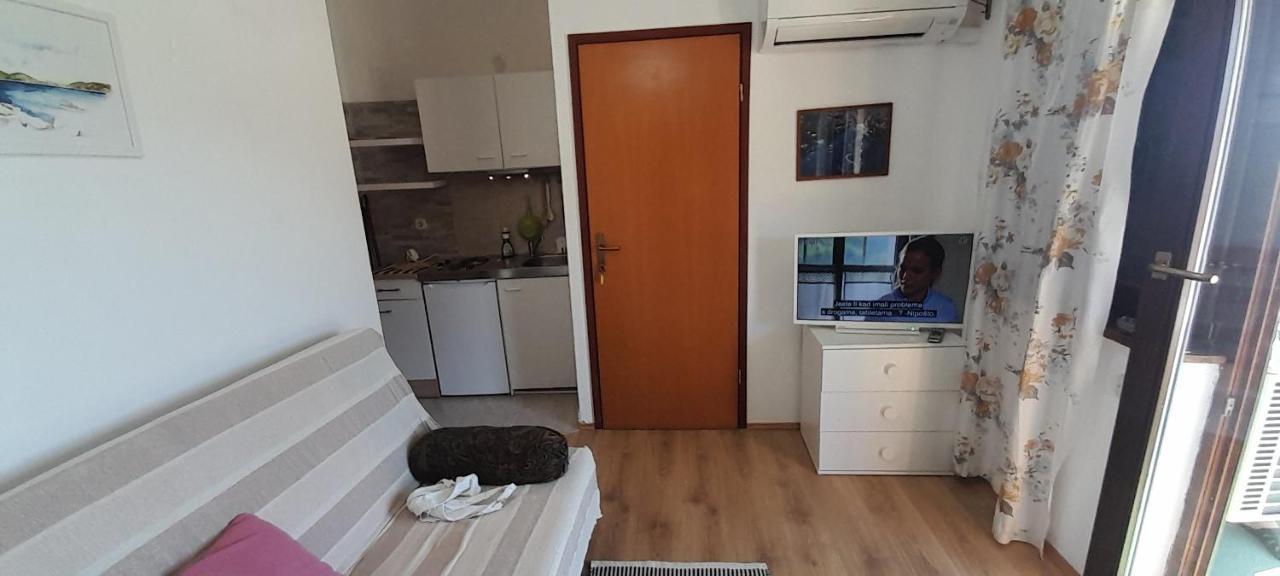 Vala Daire Božava Dış mekan fotoğraf